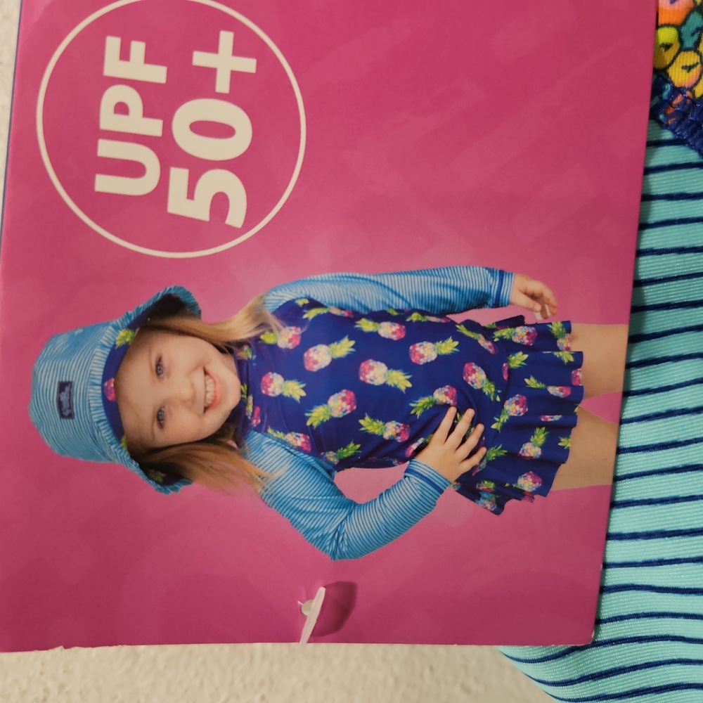UV SKINZ 3 PIECE SET WITH REVERSABLE SUN HAT